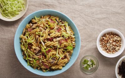 Pasta with Walnuts and Sautéed Mushrooms